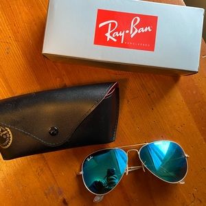 AUTHENTIC blue aviator Ray Bans
